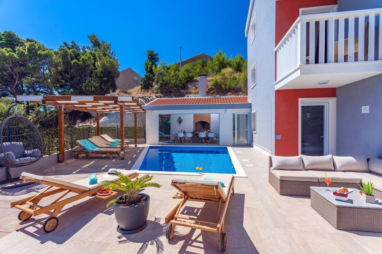 Villa Matan - Only 200M From The Sandy Beaches, Private 28M2 Pool Omiš Esterno foto